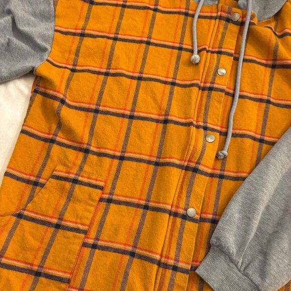 Gilded Intent Women’s Yellow & Grey Plaid Hooded Jacket | Size Large - Picture 3 of 4